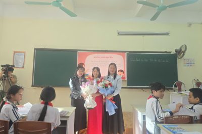 Hội thảo chuyên môn tại Cụm trường THCS số 14